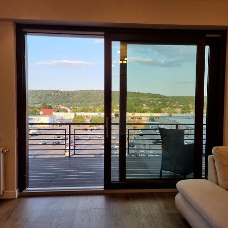 Apartament In Complex Rezidential รึมนิคูวัลเจีย ภายนอก รูปภาพ